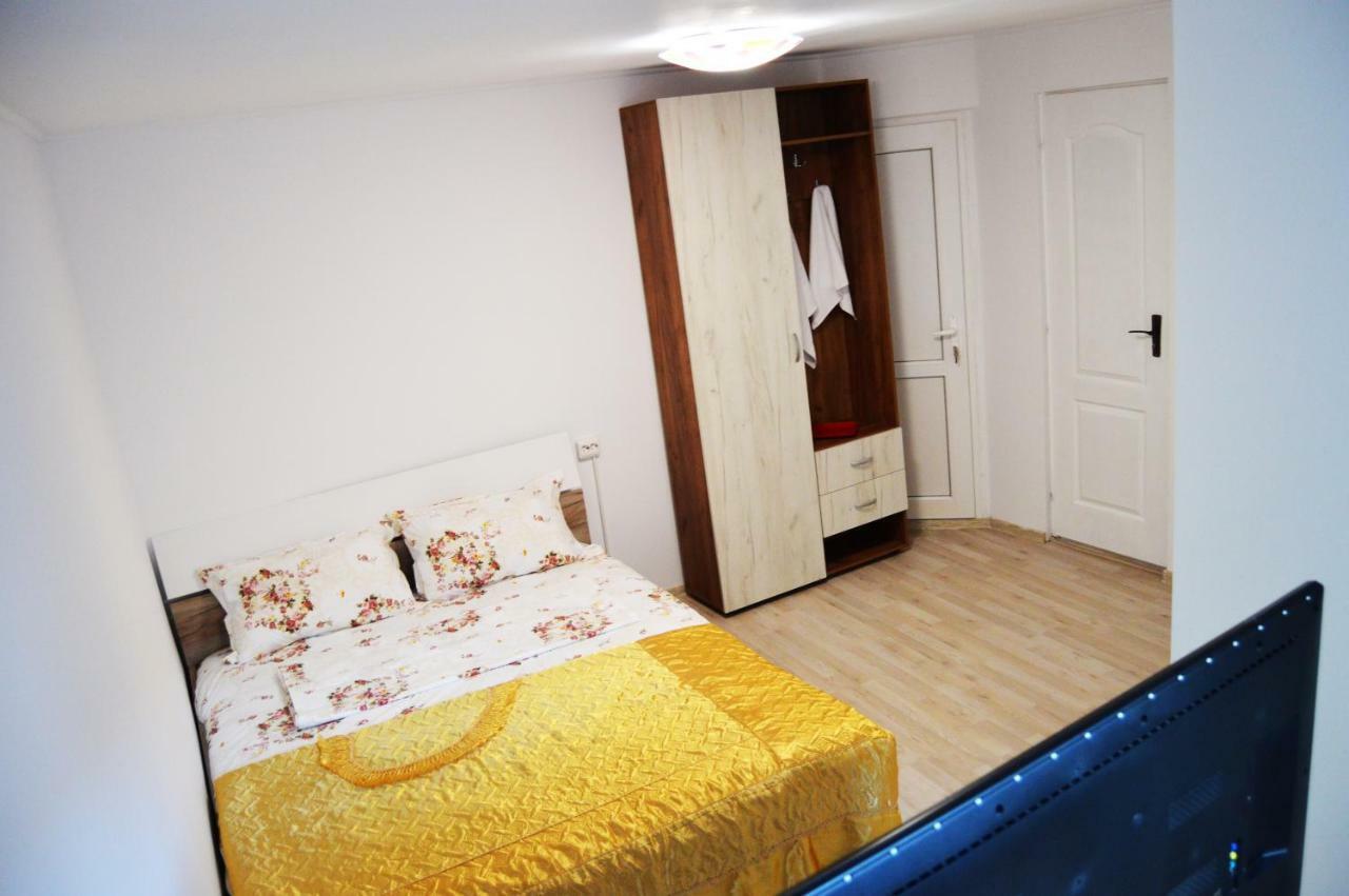 Pensiunea Florian Tulcea Exterior foto