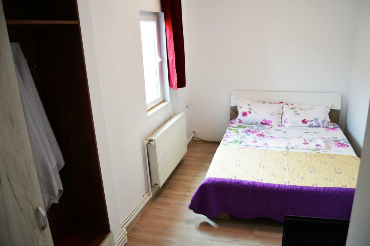 Pensiunea Florian Tulcea Exterior foto